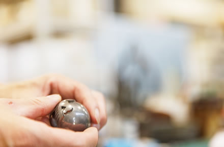 部品加工　作業風景